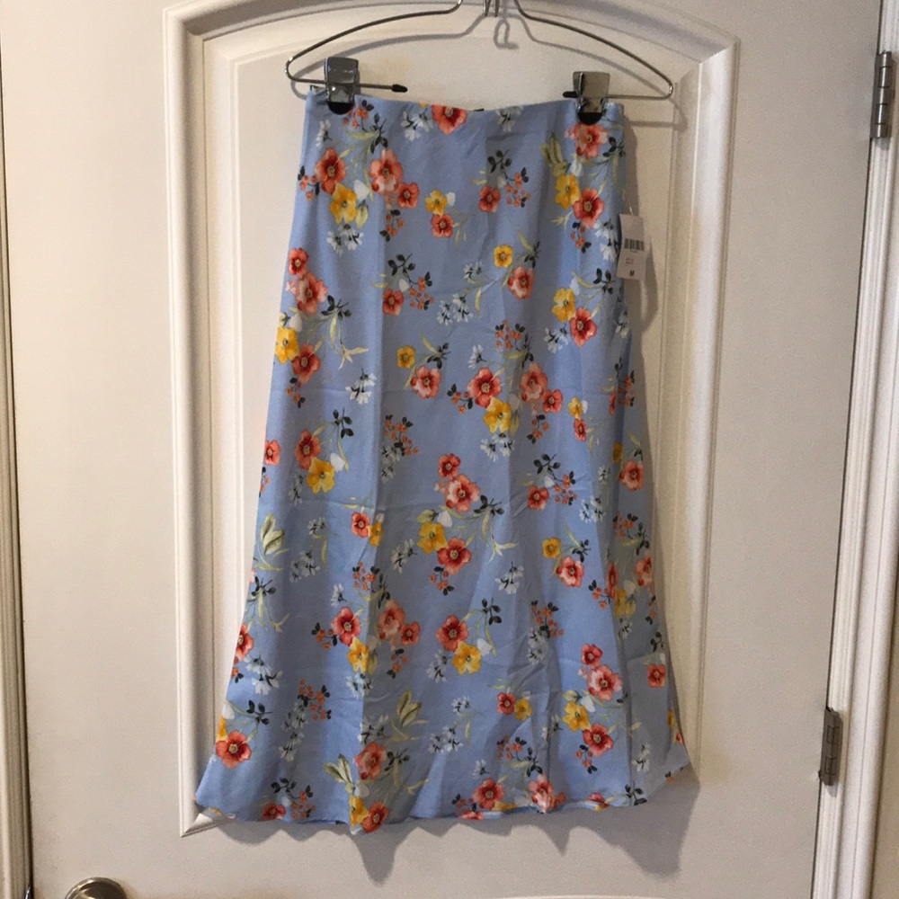 Forever 21 flower printed skirt size M